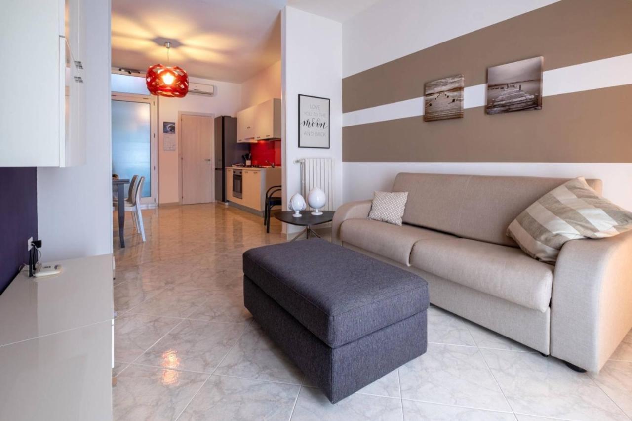 Maree Apartments Porto Cesareo Bagian luar foto